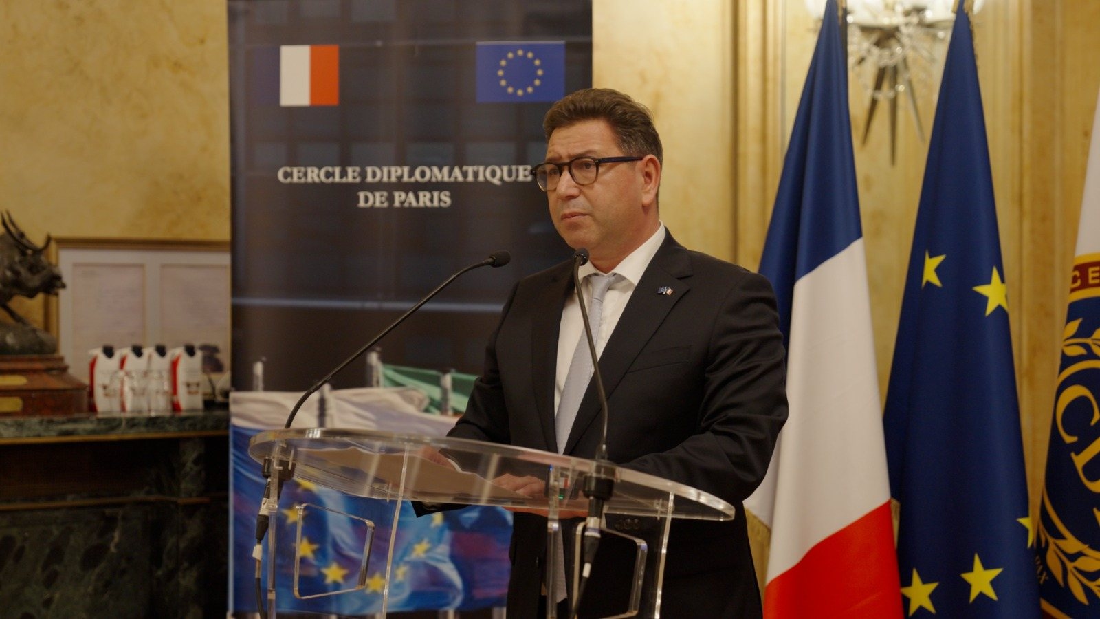 Michael Deboudt, Président du Cercle, au pupitre
